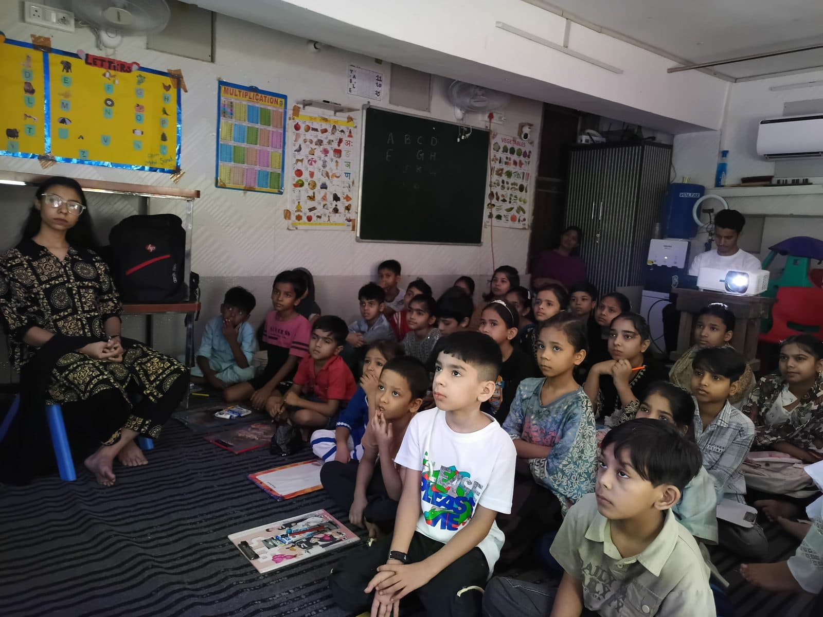 Wildlife Rescue's education and outreach session with school children