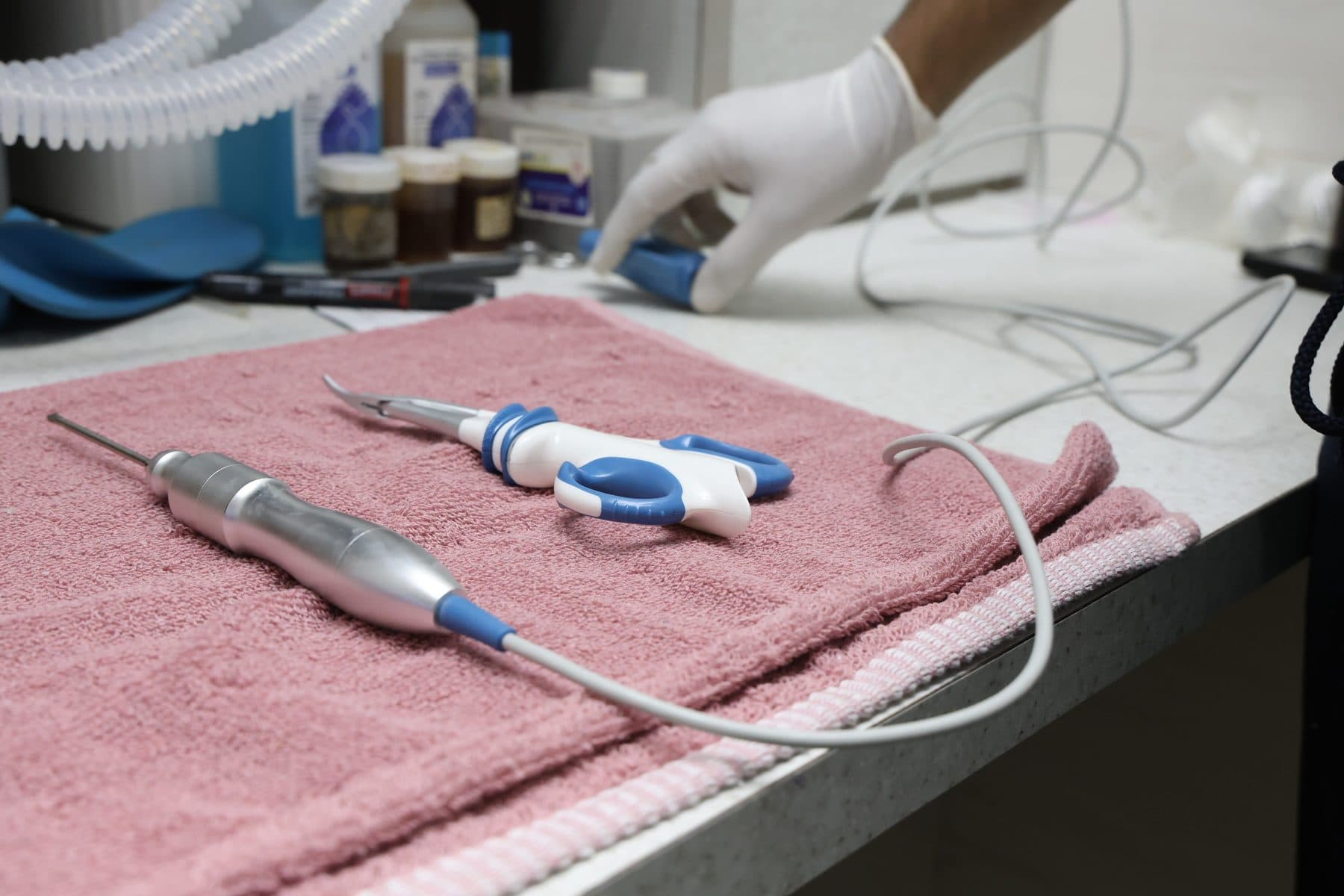 Attachments and handpieces for the Ultrasonic Scalpel and Vessel Sealer at Wildlife Rescue clinic